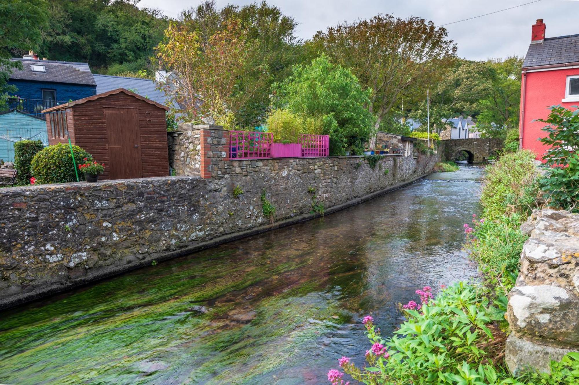 Riverside Bothy In Heart Of Scenic Harbour Village Solva Esterno foto